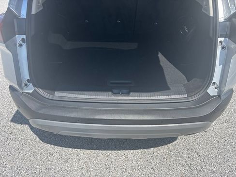 Used 2023 Nissan Rogue SV AWD/4WD image 6