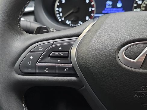 Certified 2025 INFINITI QX50 Sport AWD/4WD image 13
