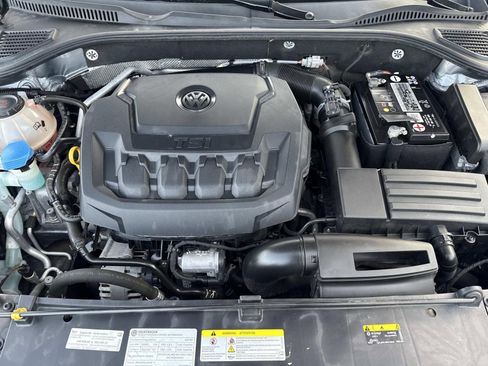 Certified 2021 Volkswagen Passat 2.0T S image 10