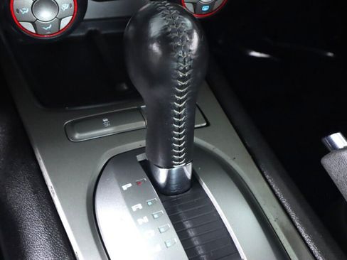 Used 2015 Chevrolet Camaro LT RWD image 21