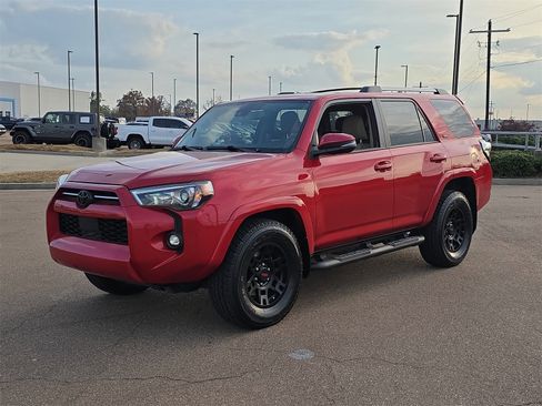 Used 2021 Toyota 4Runner SR5 Premium image 4