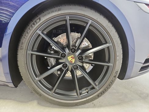 Certified 2024 Porsche 911 Carrera T RWD image 8
