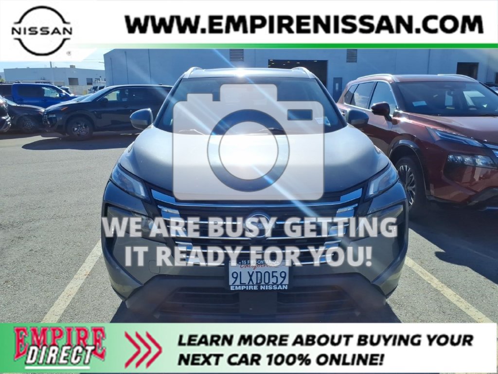 Certified 2024 Nissan Rogue SV w/ SV Premium Package FWD image 2