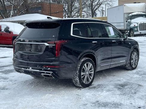 Used 2023 Cadillac XT6 Premium Luxury image 4