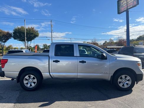 Used 2018 Nissan Titan S w/ S Utility Package image 6
