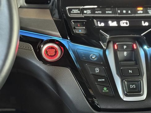 Used 2023 Honda Odyssey Touring image 38