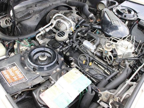 Used 1991 Rolls-Royce Silver Spur II image 48