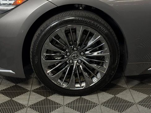 Used 2023 Lexus LS 500 w/ Interior Upgrade Package RWD image 12