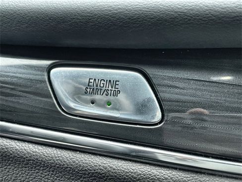 Certified 2023 Buick Enclave Essence w/ Sport Touring Edition image 16