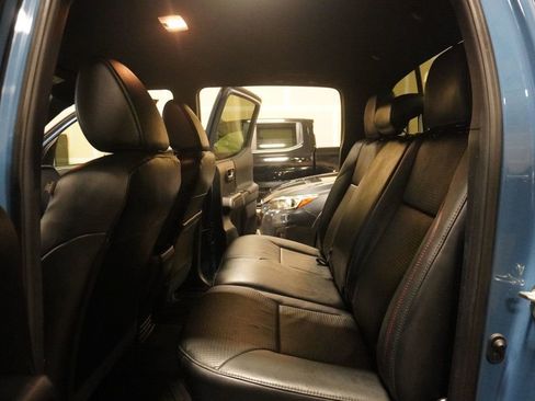 Used 2018 Toyota Tacoma TRD Pro image 7