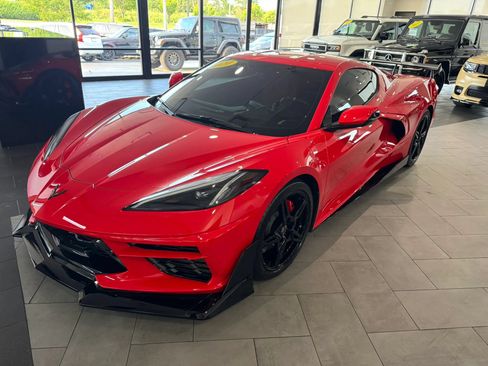 Used 2020 Chevrolet Corvette Stingray Preferred Cpe w/ 2LT Preferred Equipment Group RWD image 3