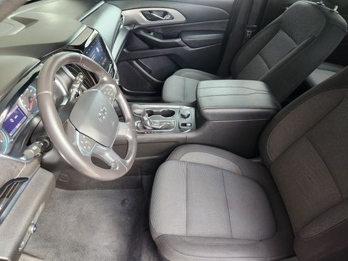 Certified 2022 Chevrolet Traverse LT image 14