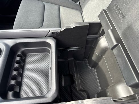 Used 2022 RAM 1500 Big Horn RWD image 21