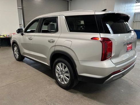 Used 2025 Hyundai Palisade SEL FWD image 5