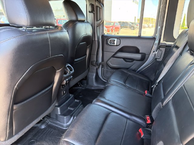 Used 2019 Jeep Wrangler Unlimited Sahara AWD/4WD image 21