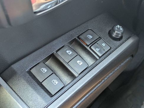 Used 2021 Toyota Tacoma TRD Off-Road w/ Technology Package RWD image 24