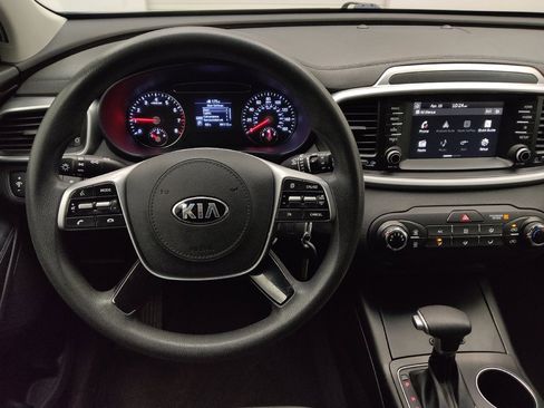 Used 2020 Kia Sorento FWD V6 image 22
