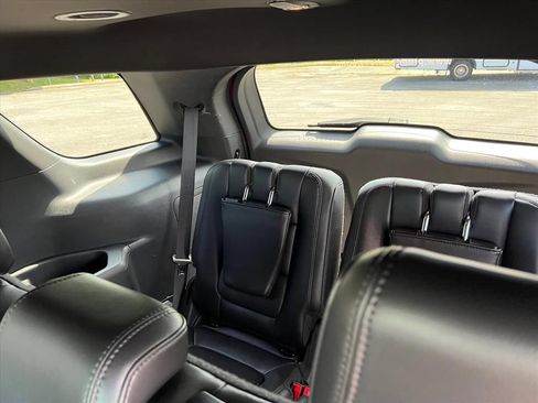 Used 2012 Ford Explorer XLT AWD/4WD image 13