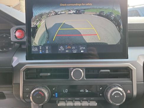 Used 2025 Toyota 4Runner TRD Off-Road Premium image 16