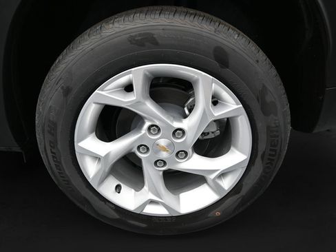 New 2026 Chevrolet Trax LS w/ LS Convenience Package FWD image 14