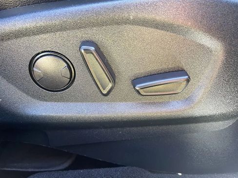 Used 2019 Ford Explorer Limited w/ Class III Trailer Tow Package image 29