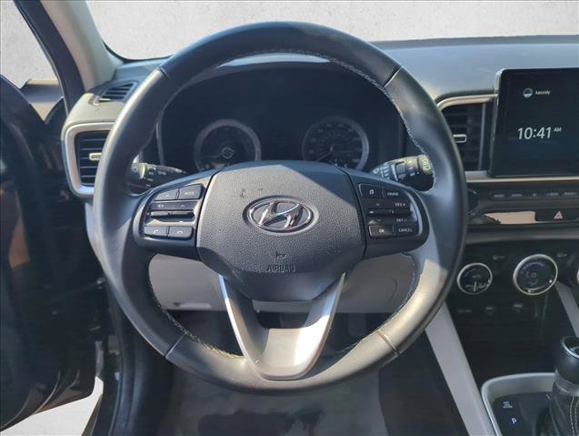 Used 2021 Hyundai Venue SEL w/ Premium Package FWD image 13