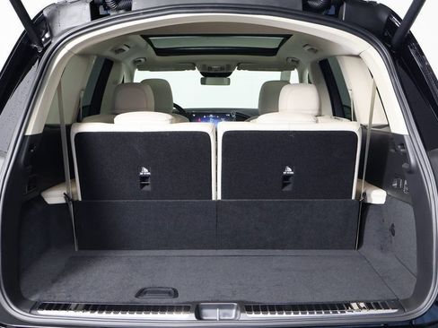 New 2026 Mercedes-Benz GLS 450 4MATIC image 9