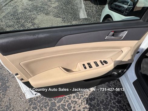 Used 2019 Hyundai Sonata SEL w/ Tech Package 02 image 16