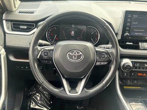 Used 2020 Toyota RAV4 Limited AWD/4WD image 14