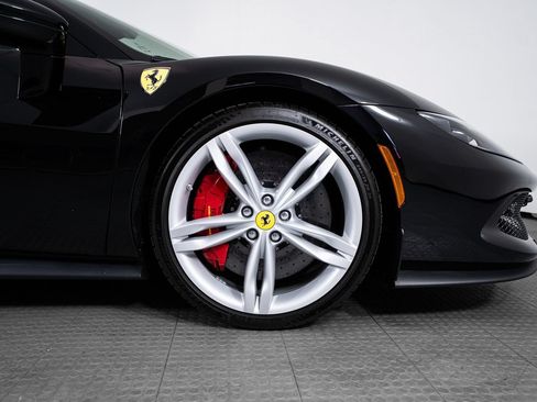 Used 2024 Ferrari 296 GTS RWD image 40
