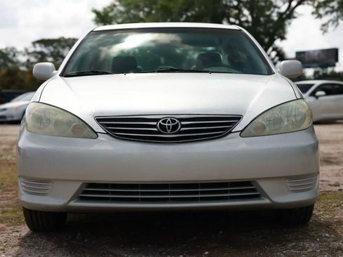 Used 2005 Toyota Camry SE image 17