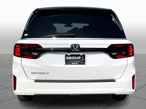 New 2026 Honda Odyssey EX-L image 4