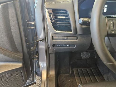 Certified 2025 Nissan Rogue SL AWD/4WD image 16