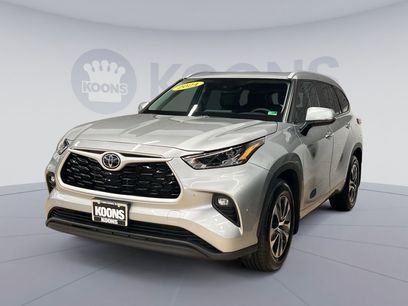 Used 2024 Toyota Highlander XLE