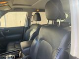 Used 2017 INFINITI QX80 4WD image 5
