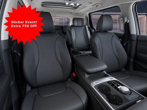 New 2026 Kia Carnival SX Prestige FWD image 18