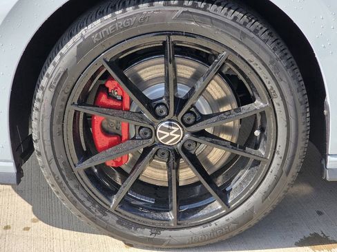 New 2026 Volkswagen Jetta GLI Autobahn FWD image 12
