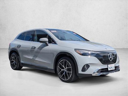 Certified 2026 Mercedes-Benz EQE 320 4MATIC SUV image 3