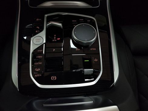 New 2026 BMW X5 xDrive50e image 15