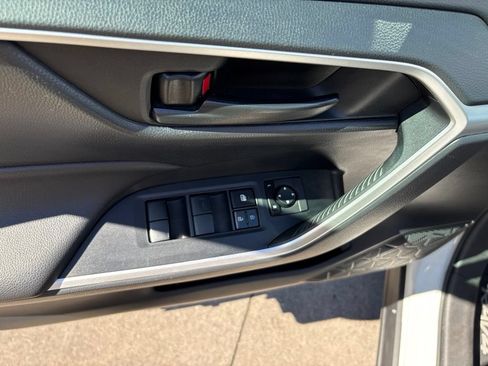 Used 2019 Toyota RAV4 LE w/ Carpet Mat Package AWD/4WD image 14