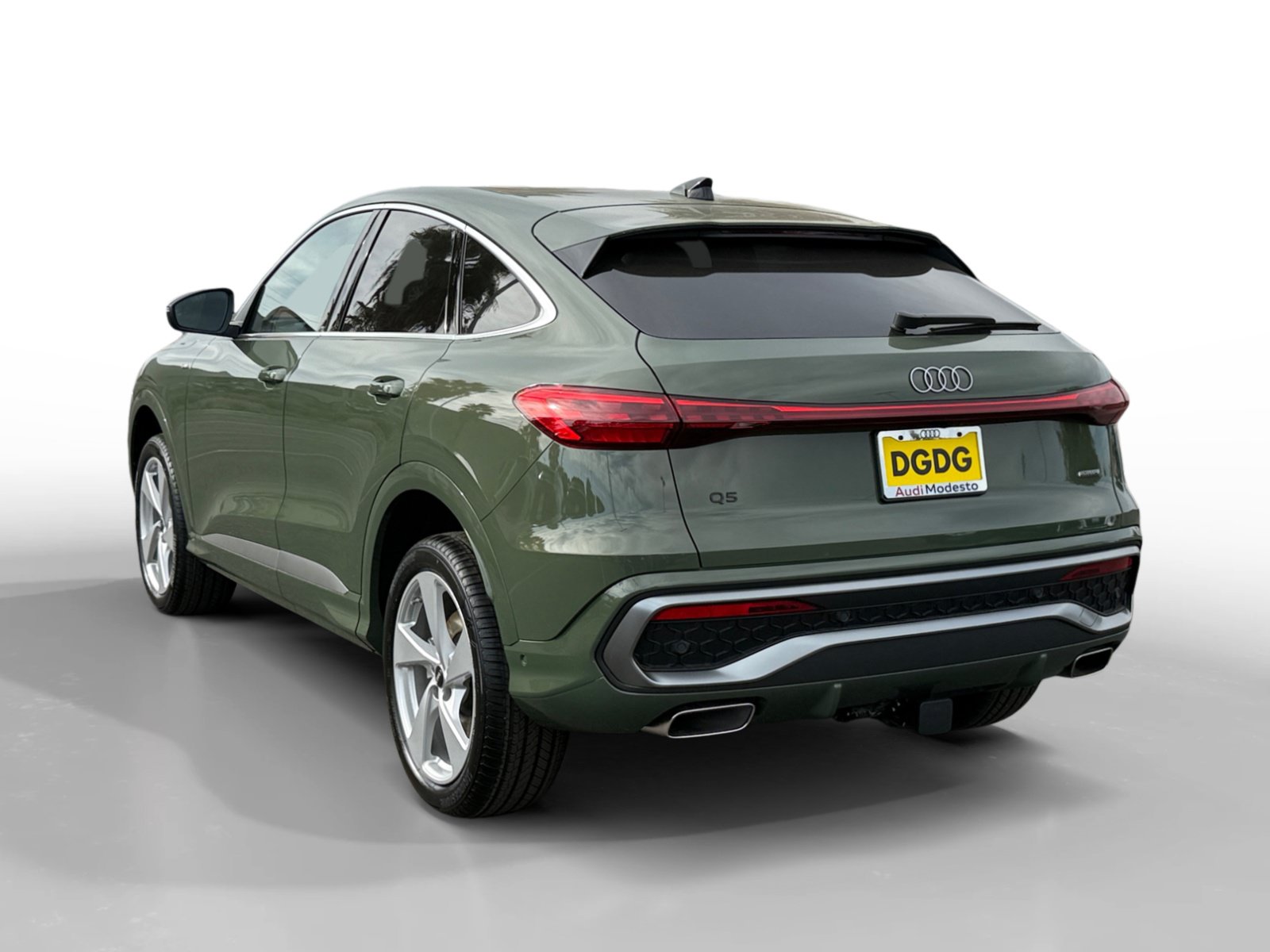 New 2026 Audi Q5 Premium Plus AWD/4WD image 3