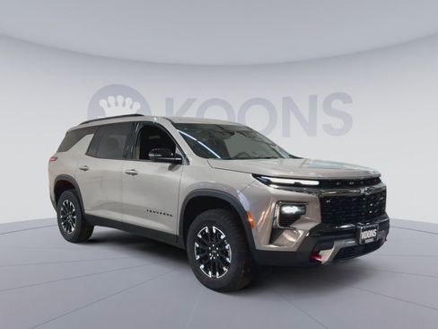 New 2026 Chevrolet Traverse Z71 w/ Enhanced Driving Package image 2