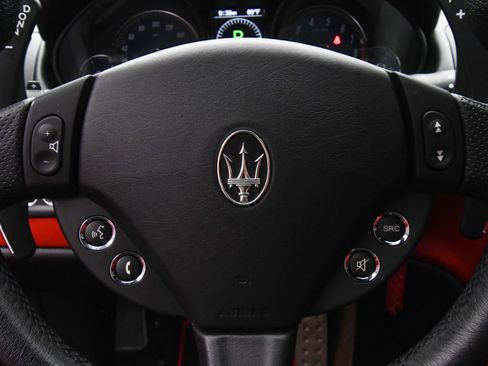 Used 2018 Maserati GranTurismo Sport image 37