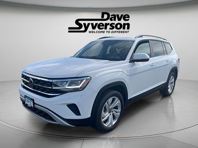 Used 2023 Volkswagen Atlas SE w/ Panoramic Sunroof Package