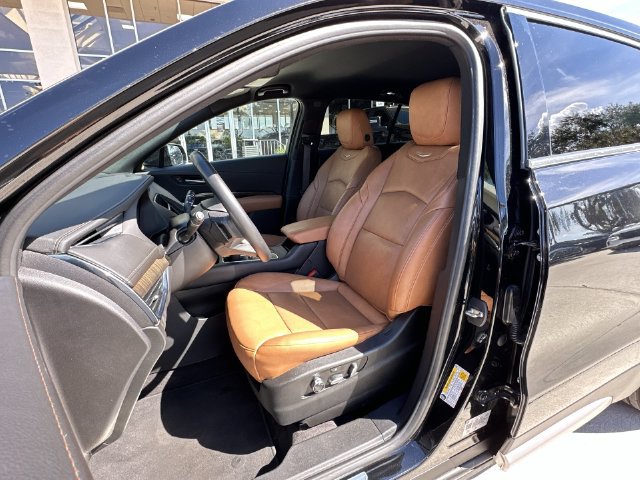 Certified 2023 Cadillac XT4 Premium Luxury w/ Driver Assist Package FWD image 19