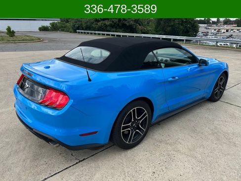 Used 2022 Ford Mustang Premium RWD image 5