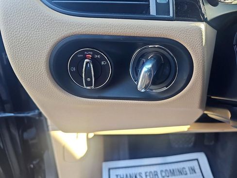 Used 2021 Porsche Macan image 15