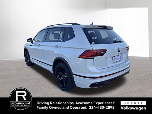 Used 2024 Volkswagen Tiguan SE R-Line w/ MDO Package, Two-Row image 7