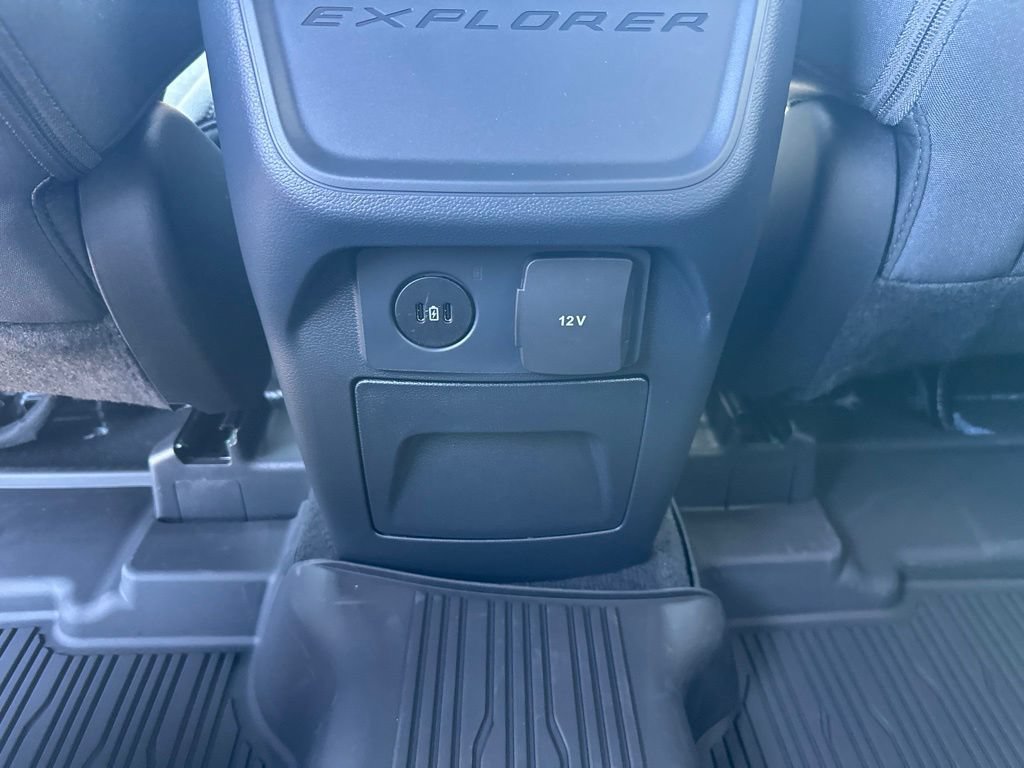 New 2027 Ford Explorer Active RWD image 14