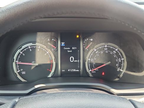 Used 2022 Toyota 4Runner TRD Sport AWD/4WD image 30